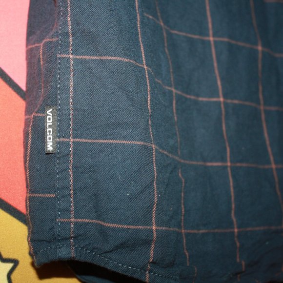 Boys Volcom Button Down 🌵 7/XL - Picture 6 of 6